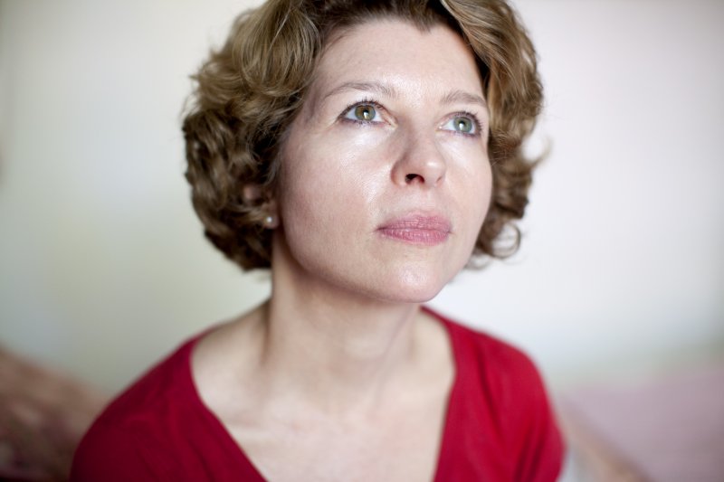 ct-prj-0915-affairs-of-others-amy-grace-lloyd09