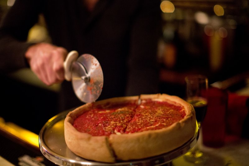 ct-dining-0306-pizza-deep-dish-NY03