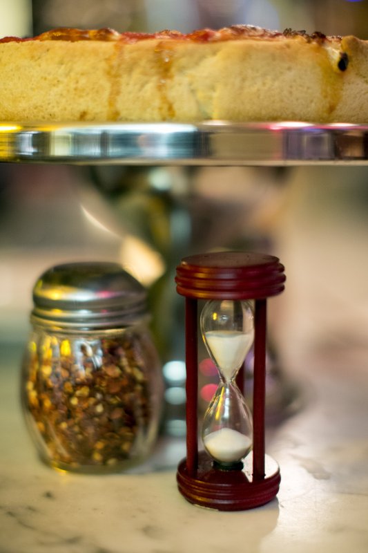 ct-dining-0306-pizza-deep-dish-NY13