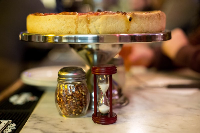 ct-dining-0306-pizza-deep-dish-NY14