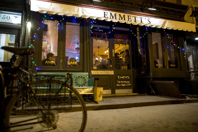 ct-dining-0306-pizza-deep-dish-NY15