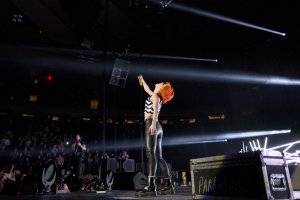 PARAMORE_Harkin07