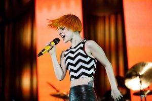 PARAMORE_Harkin14